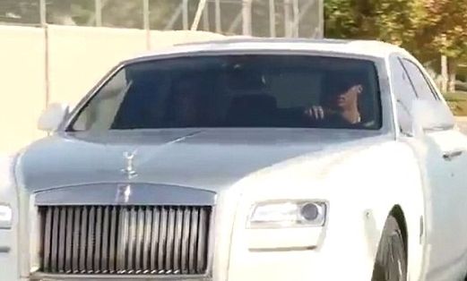 C罗换车