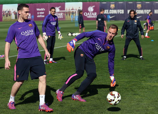 维尔马伦（左）有望迎来巴萨首秀