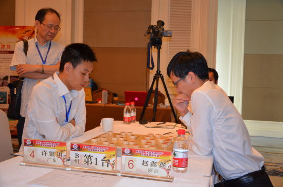 赵鑫鑫先手战和许银川