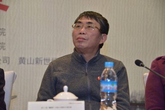 聂卫平出席建桥杯决赛开幕式