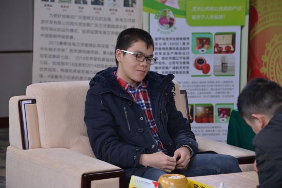 柯洁在百灵杯决赛比赛中