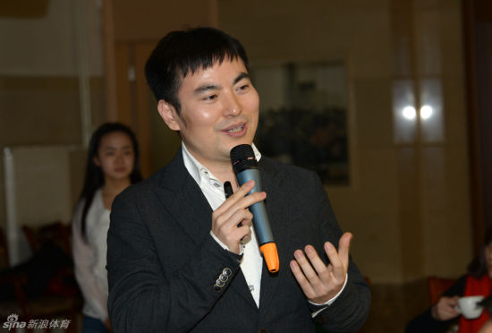 央视主持人黄子忠发言