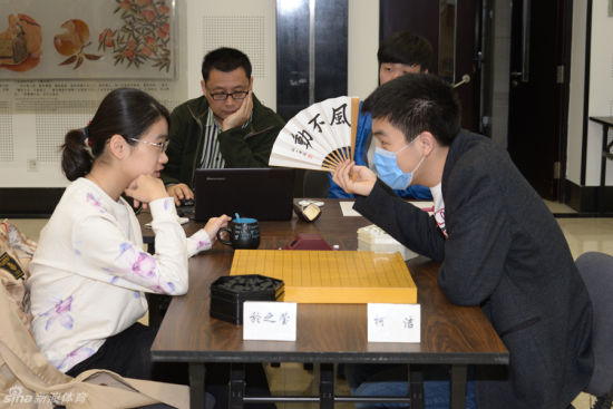 李钦诚闪电战1点险胜芈昱廷