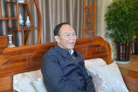 西藏自治区党委常委、拉萨市委书记齐扎拉接受采访