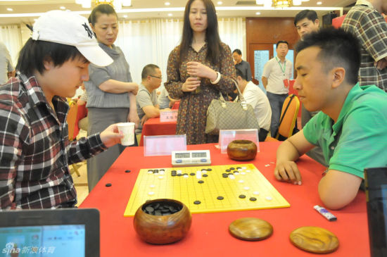 唐崇哲击败李天罡