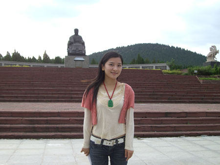 图文-诸葛亮文化旅游杯混双赛 毛昱衡笑容多迷人