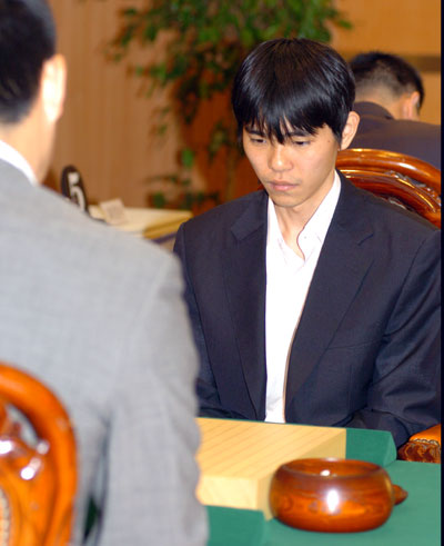 图文-三星杯八强战第2比赛日 李世石眼中恐怖杀气