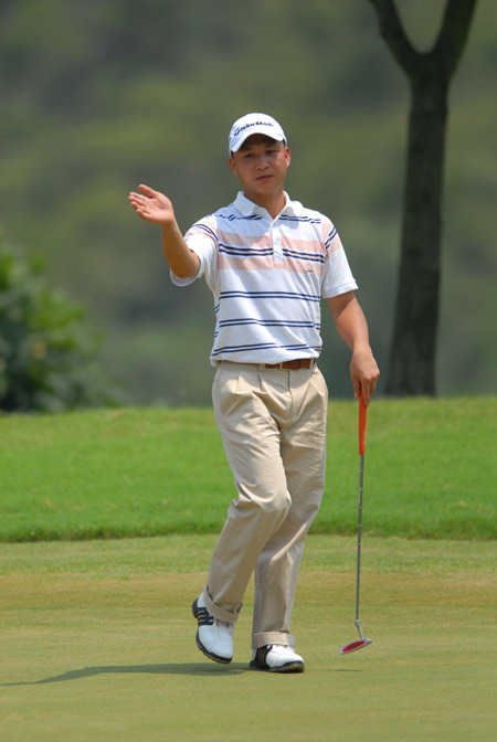 图文-中巡赛广州站第3轮精彩瞬间 袁浩推杆不如意