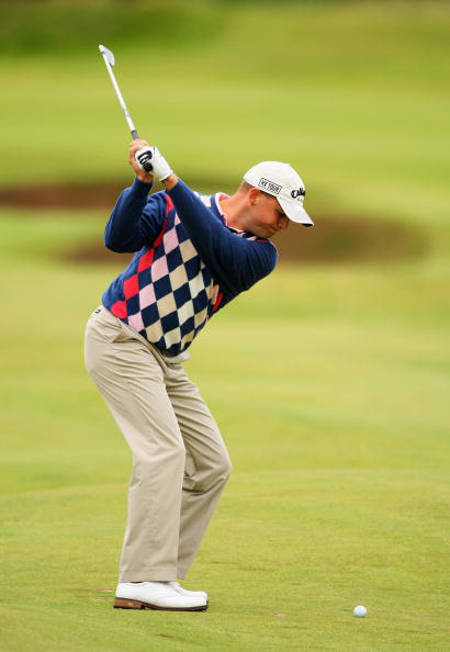 图文英国公开赛第二轮开杆尼克劳斯挥臂抡杆