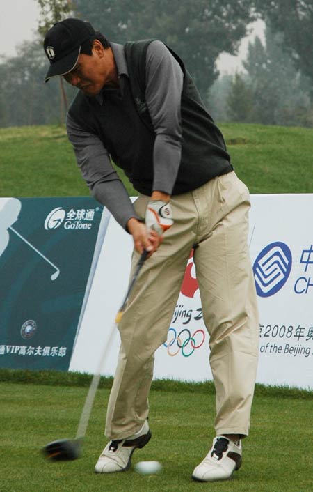 图文全球通全国锦标赛次轮杨清泉挥杆瞬间