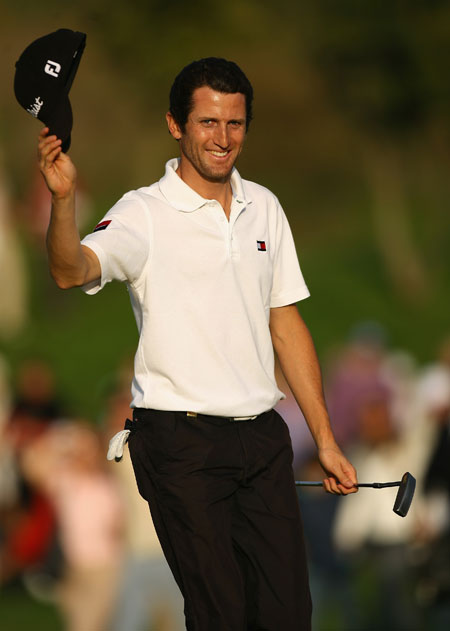 图文-马略卡精英赛决赛轮 冠军脱帽致意_综合体育