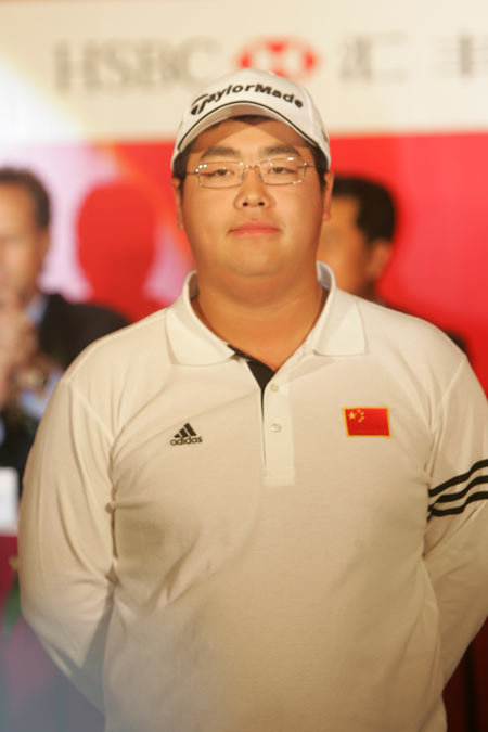 图文-国家高尔夫球队正式成立 业余球员苏东