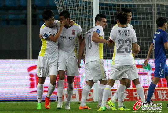 长春亚泰连续两个赛季惊险保级