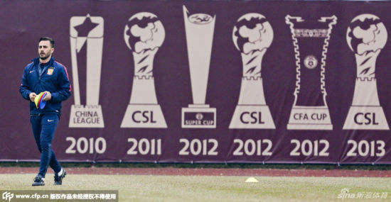 恒大给卡纳瓦罗的定目标只有冠军。