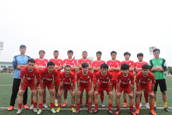 武汉东风本田队全家福