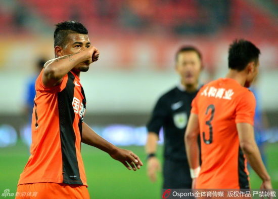 人和取得2015赛季中超首胜