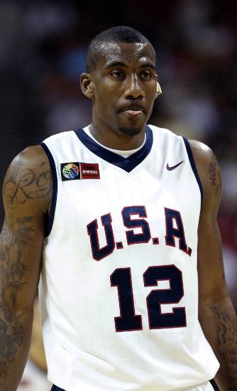 图文-美国"梦八队"亮相美洲杯 纹身显小斯霸气