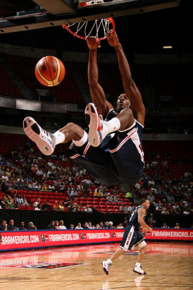 图文-[美锦赛]美国vs波多黎各 霍华德激情扣篮