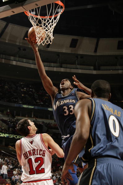 图文-[季前赛]奇才76-97公牛 哈伍德冲击三秒区_篮球-nba_nike新浪