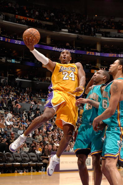 图文-[常规赛]黄蜂118-104湖人 科比仍然无人可挡