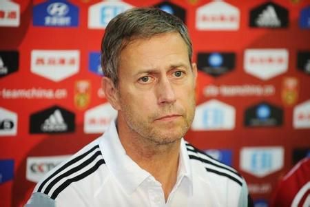 佩兰称国足阵容自己心中已有数