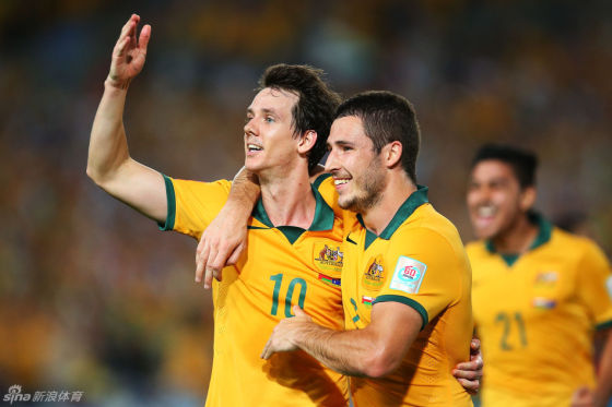 澳大利亚队两场进8球成功出线