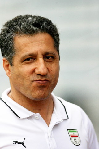 图文-伊朗豪华之师轻松备战 主帅加兰诺伊信心十足_国