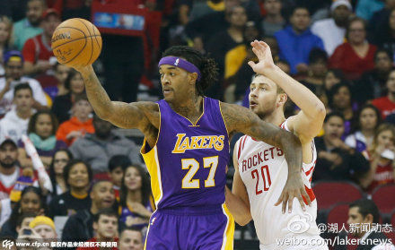 湖人三大内线篮板都上双