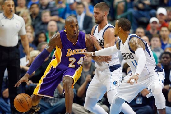 湖人惨败给小牛