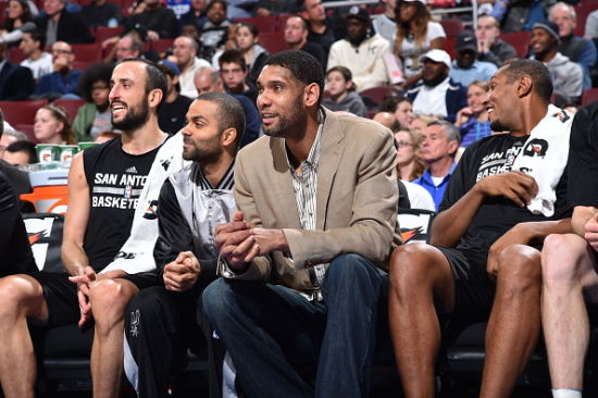 马刺打个16连败的队都不敢上新秀，居然还上了MVP！