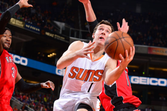 太阳大胜排名东部第二的猛龙