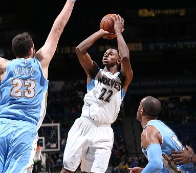 维金斯又一次20+，球队也输了