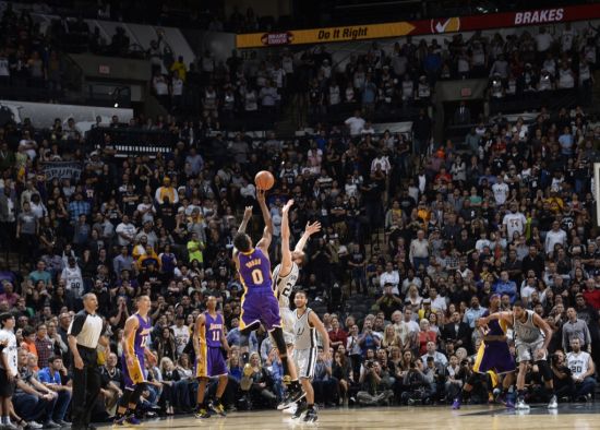 尼克-杨上一次的绝杀