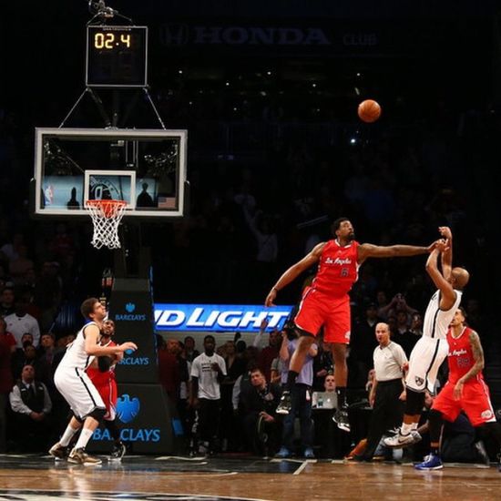 杰克完成1.3秒准绝杀