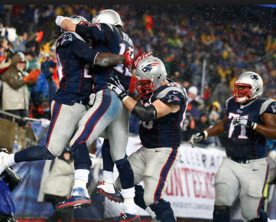 爱国者把超级碗冠军带回了波士顿