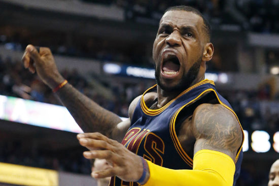 詹姆斯挣脱紧箍咒