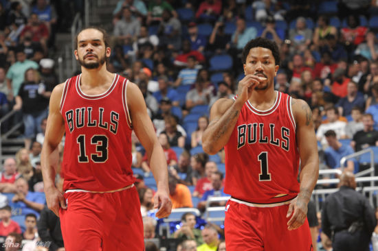 北京时间4月9日,公牛大将德里克-罗斯[微博]复出,他们在客场意外