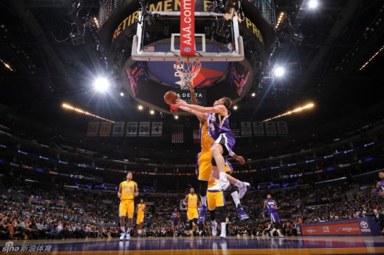 湖人最差战绩结束赛季征程