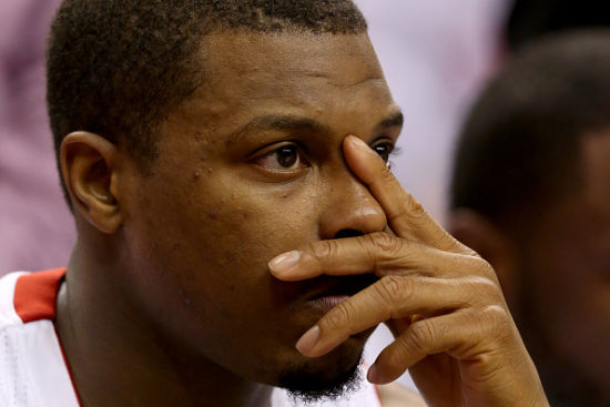 洛瑞两场一共20投15铁