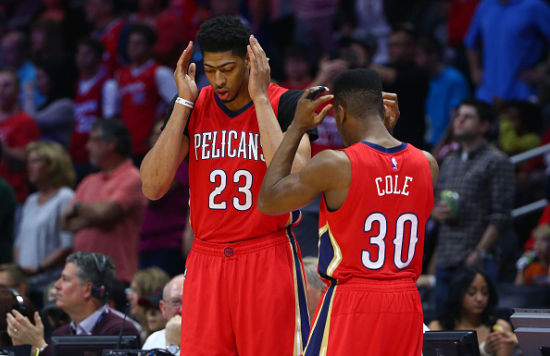 不到27岁的科尔已成为浓眉的“智慧老人”