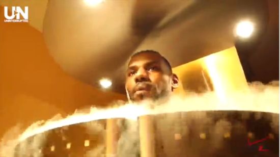 詹姆斯正在接受液态氮治疗