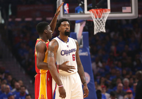 被问到“被砍”的感受，小乔丹笑而不语。