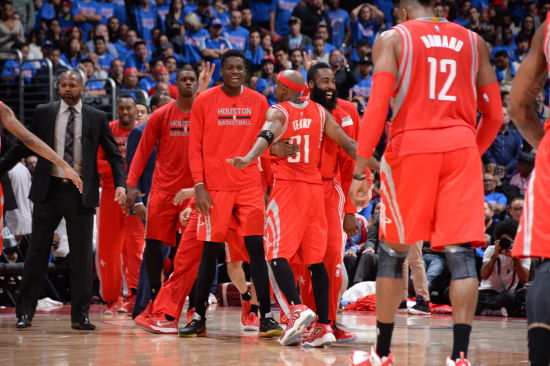 今天火箭角色球员爆了