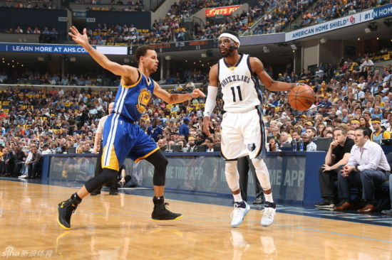 勇士4-2战胜灰熊率先晋级