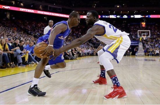 格林成功留在勇士