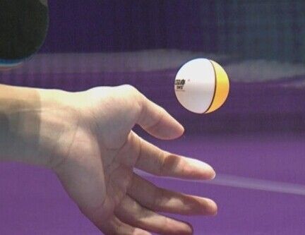 乒超总决赛橙白双色球亮相