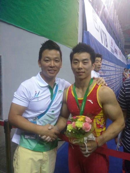 黄旭披露男团故事