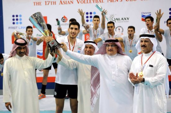 伊朗青年男排夺冠