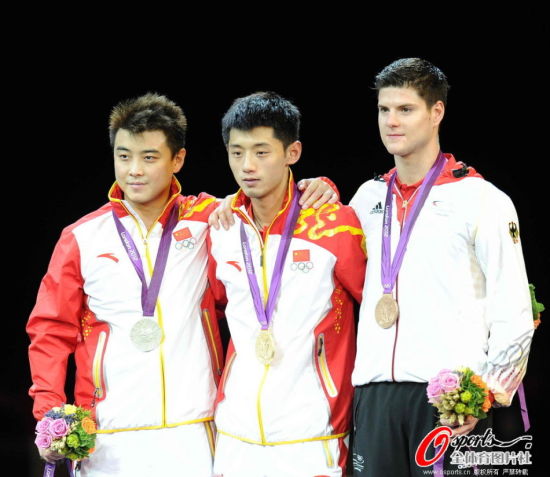 伦敦奥运男单前三名合影