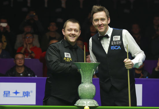 沃顿(右)夺得冠军